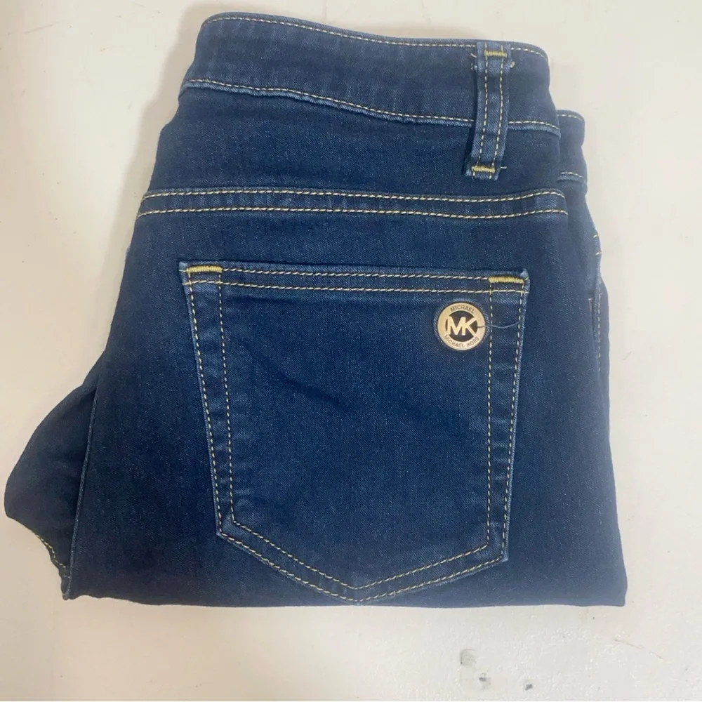 Micheal Kors Jean Shorts with Cuffed Hem and Contrast Stitching - Picture 6 of 7